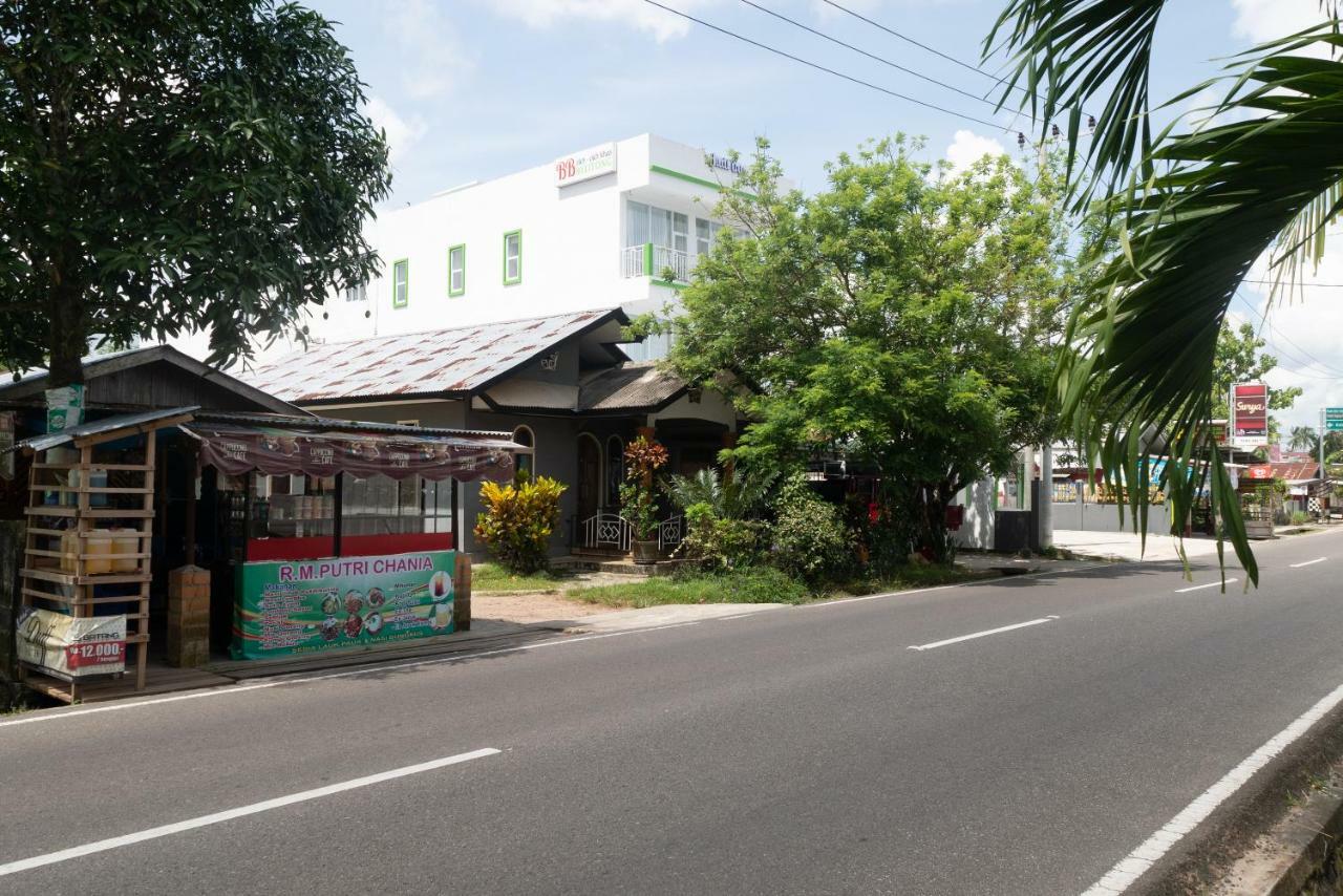 Audi Inn Hotel Tanjung Pandan Eksteriør billede